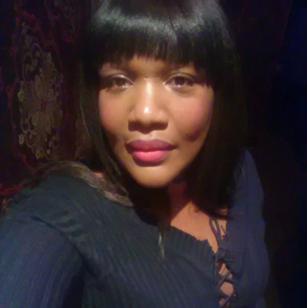 Meet your Posher, Latoya